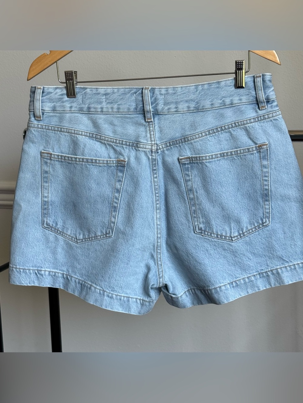 FRAME The Charm Short Denim Bermuda Shorts 31 Blue High Rise NWOT - Picture 5 of 12